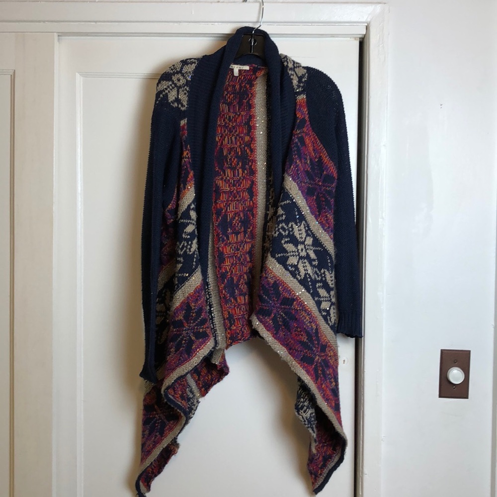 Beautiful snowflake Barkell cardigan size small